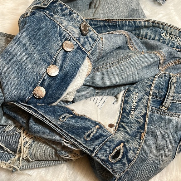 American Eagle Outfitters Tomgirl Button Fly Cotton Distressed Jeans - Picture 12 of 12